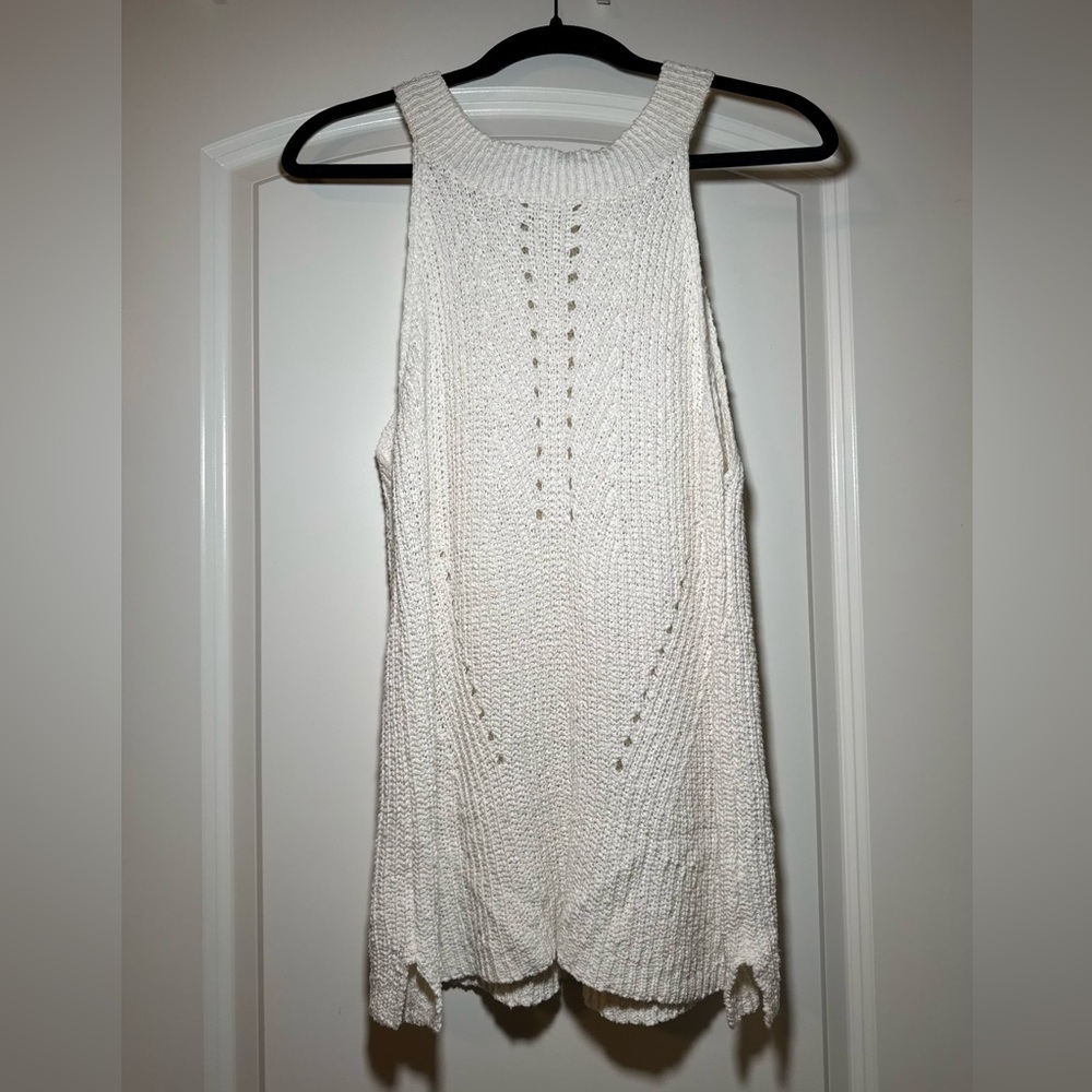 Chic White Knit Sleeveless Sweater